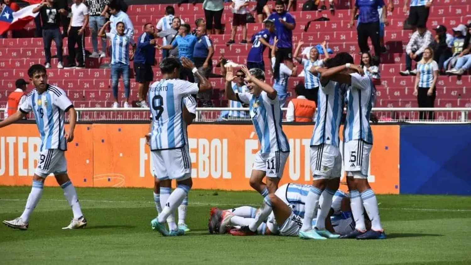 Argentina derrotó a Chile en el comienzo del hexagonal