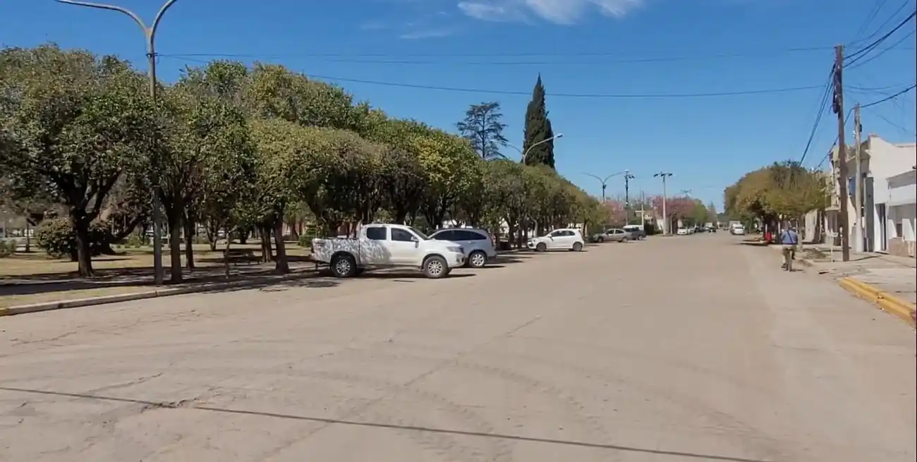 Dos víctimas fatales y un herido cuando se encontraban trabajando en la vía pública.