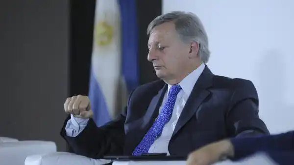 El Gobierno modificará la tarifa elétrica dos veces al año