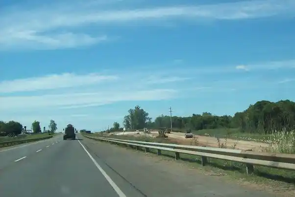 Autovía 14: Tremendo accidente dejó dos personas graves