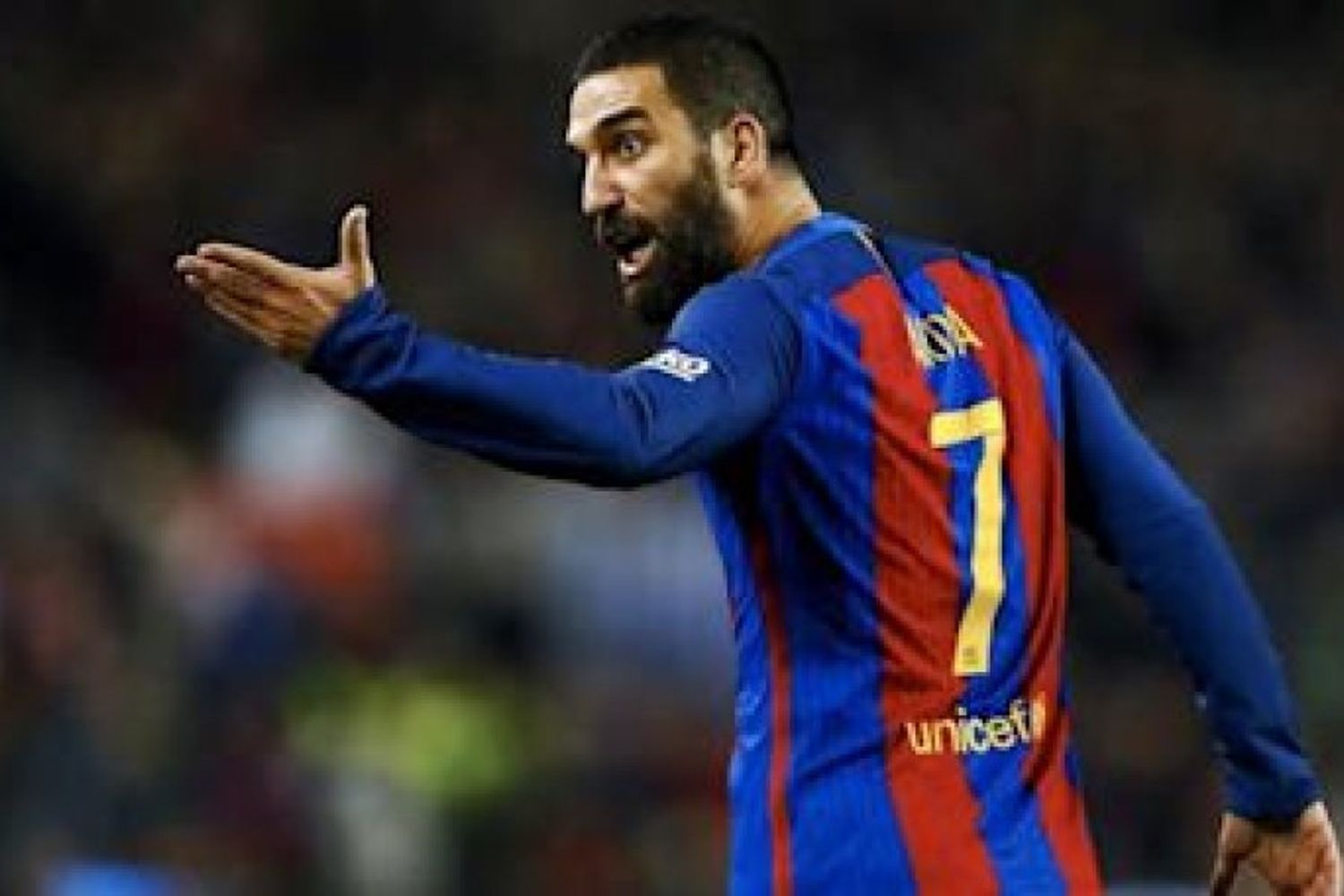 Arda Turan fue acusado de destrozar una mansión de 18 millones de euros en Barcelona