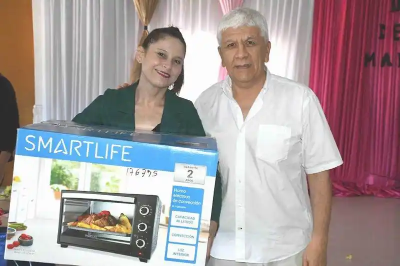 Vialidad Provincial y la Policía agasajaron a las madres