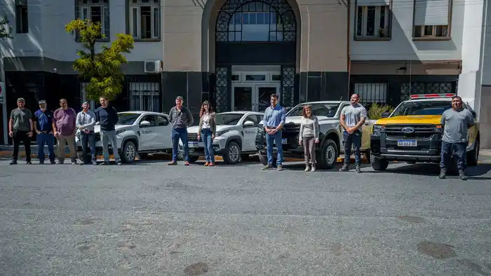 Presentación camionetas municipal
