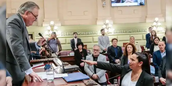 Tras la jura de Verónica Colombo la Convención Reformadora tiene los 69 miembros previstos por la ley