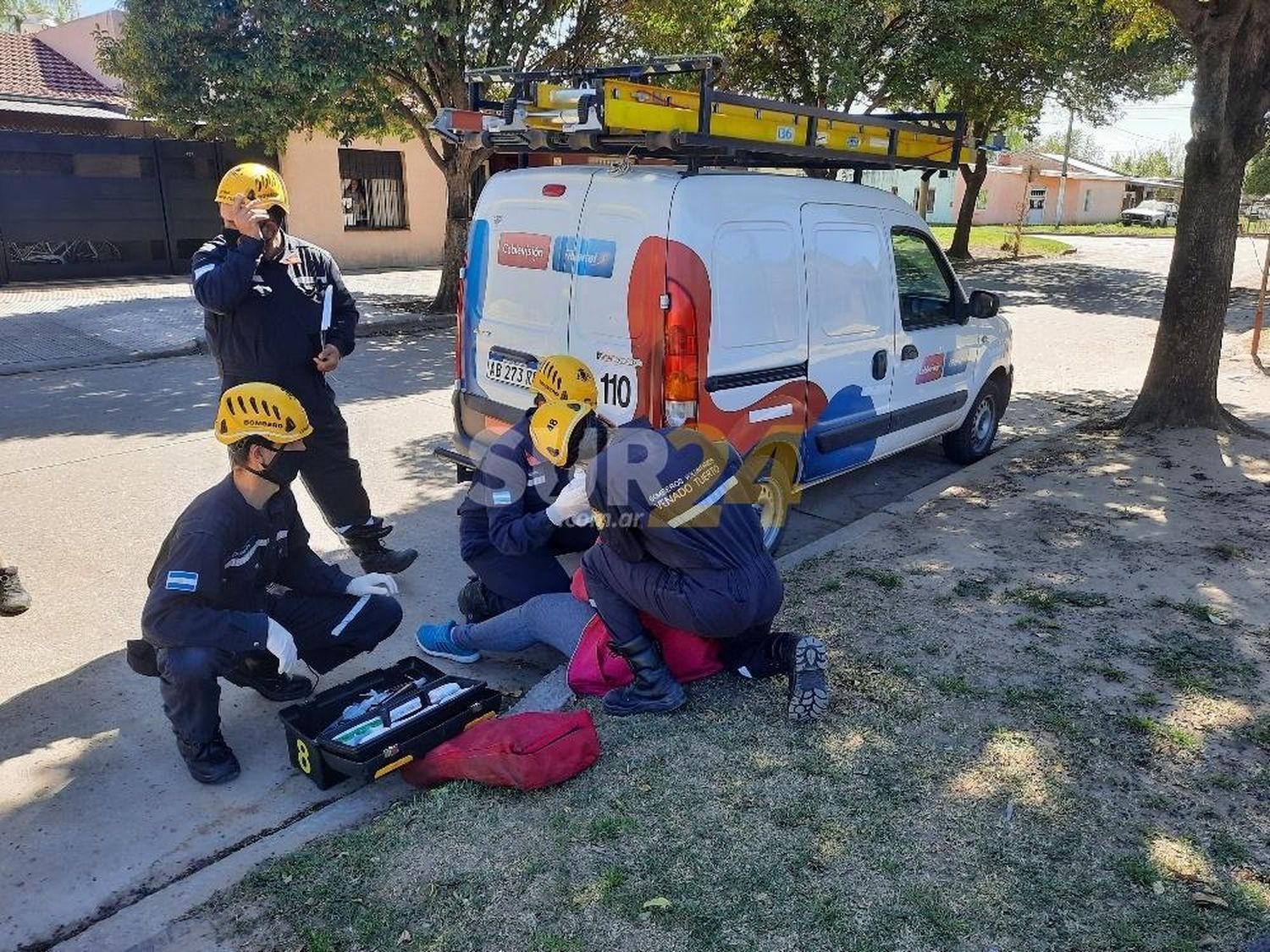 Dos incendios en viviendas y tres accidentes en la mañana