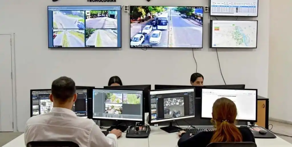 La plataforma está operativa en Santa Fe y Rosario y se espera sumar más cámaras en ambas ciudades.