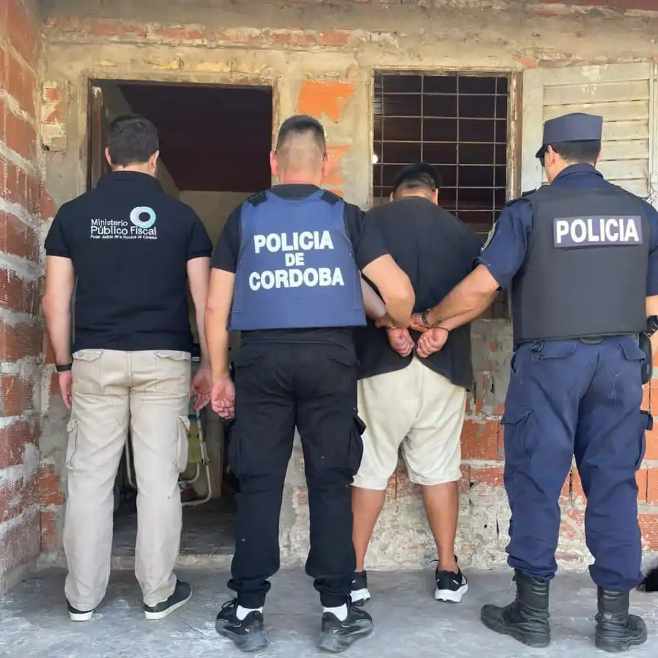 Policía de Córdoba allanó una casa de Larroque por caso de grooming: hay un detenido
