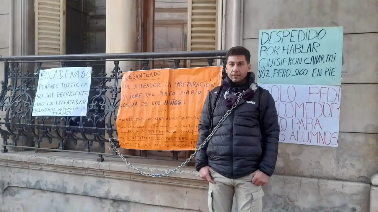 “Voy a estar acá hasta que alguien me dé una solución”