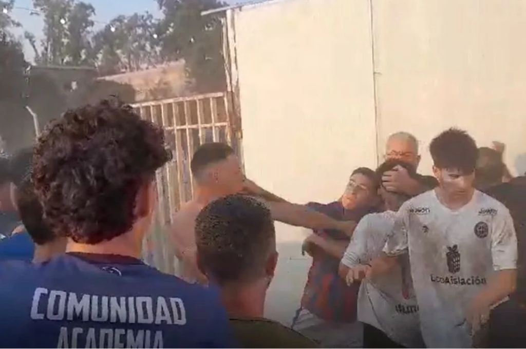 Gresca ente hincha y jugadores