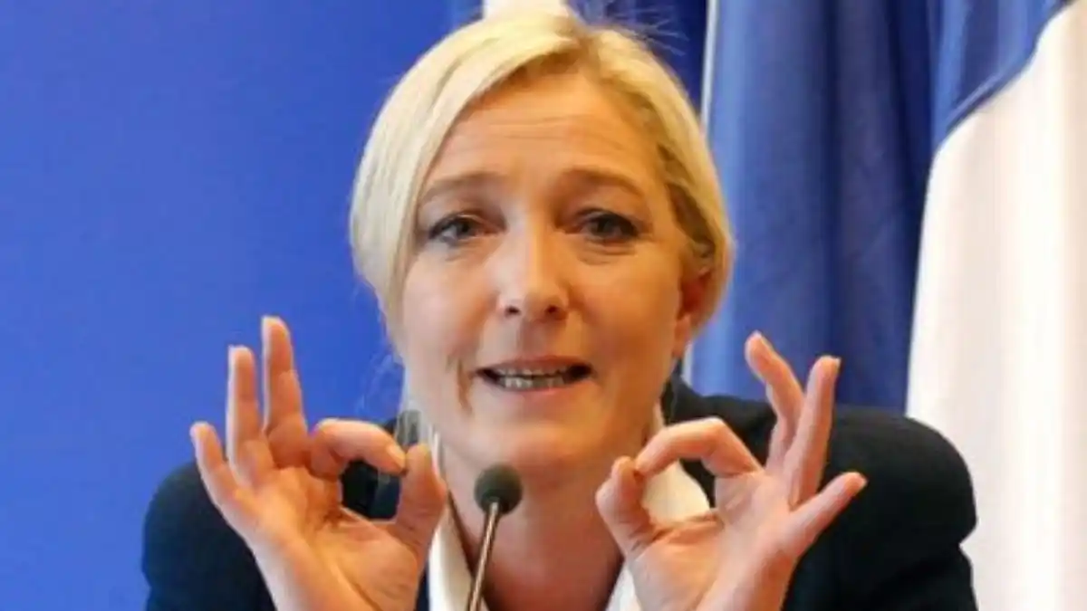 Exigen a Le Pen que retire carteles con un gesto utilizado por los supremacistas blancos