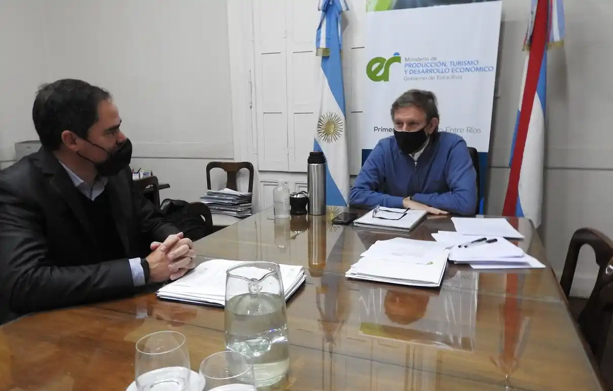 Hassell y Bahillo evaluaron la infraestructura para el sector productivo de Larroque