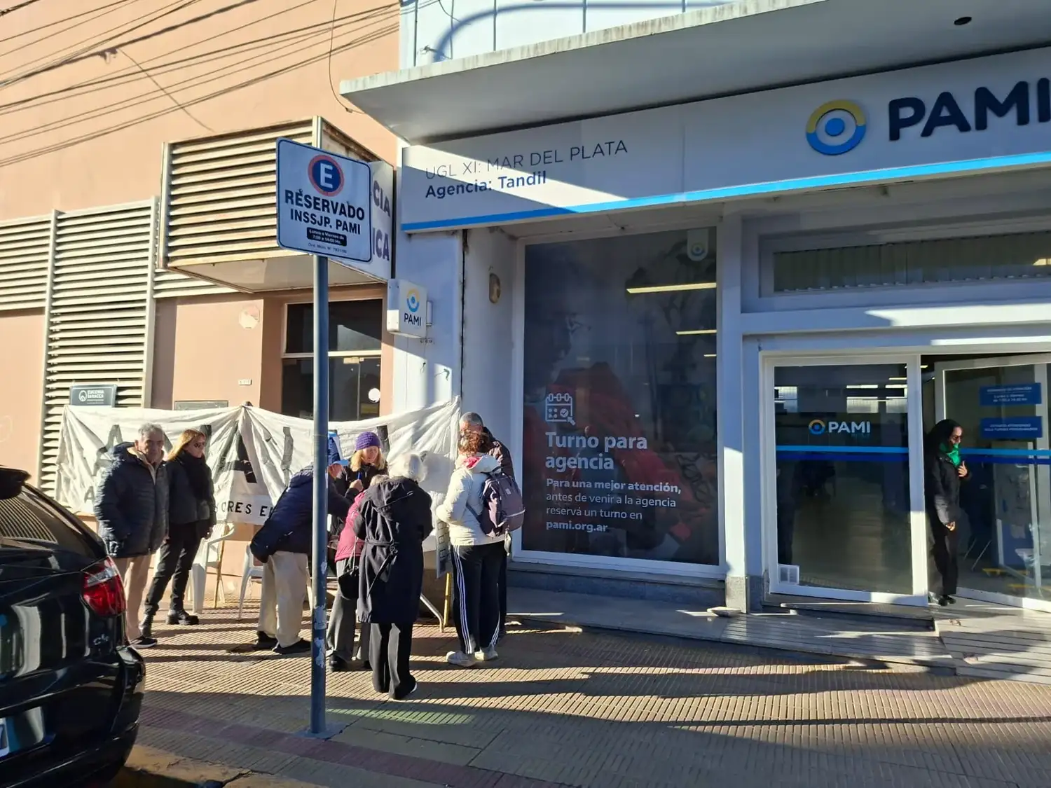Junta de firmas de Amalu, en el marco del 2do Jubilazo Federal.