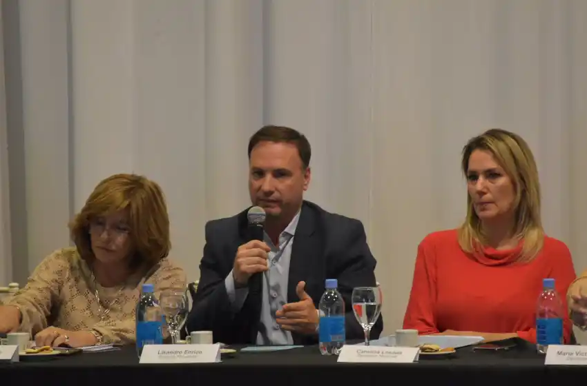 Se llevó adelante una reunión por el estado de las obras de la Ruta 33