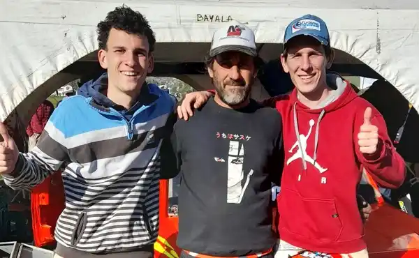Algarte, con Gonzalo y Lucas Bayala.