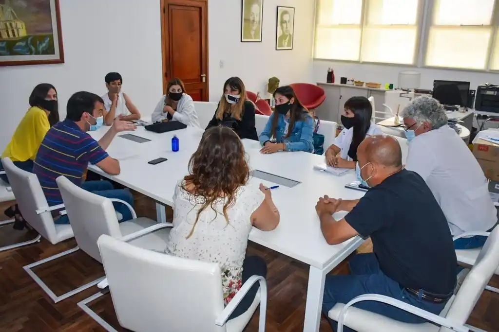 Protocolo para aplicar IVE: “Se terminó la clandestinidad en Castelli”, afirmó el intendente