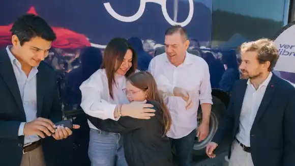 Con la presencia de Pettovello, terminó la campaña "Ver para ser libres": entregaron más de 600 anteojos a niños