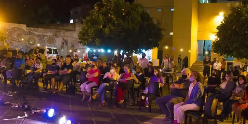 Flexibilización en Lincoln: Permiten eventos sociales de hasta 100 personas hasta las 5 am