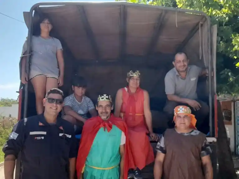 Los Reyes Magos llevaron alegría a más de 850 niños gualeyos