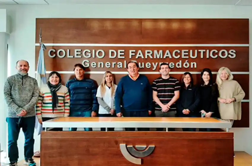 Farmacéuticos: “Prácticamente una vida dedicada a la colegiación”