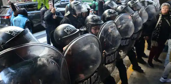 Octavo día de conflicto policial en Misiones