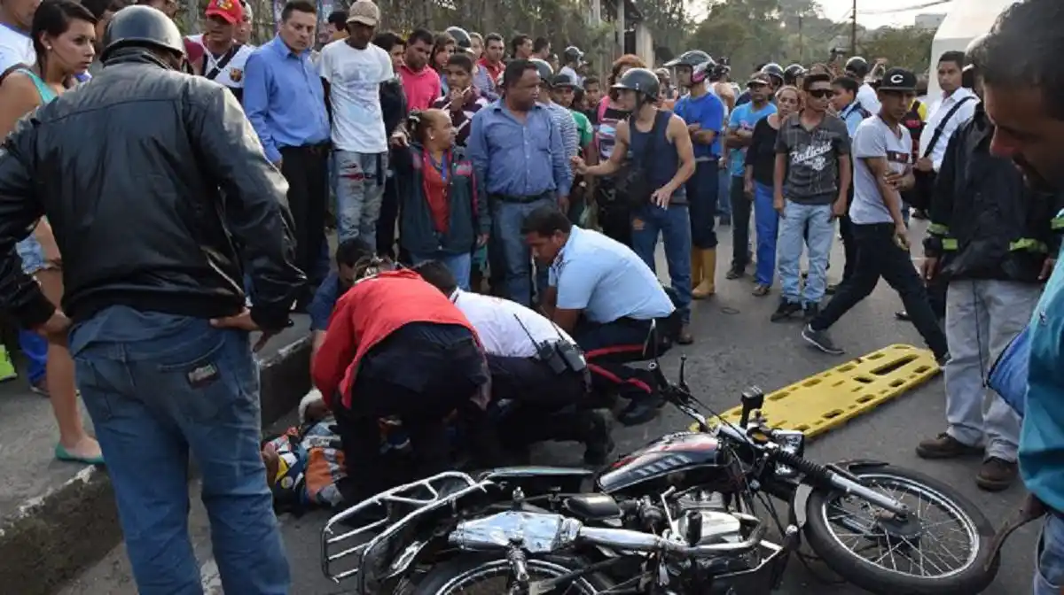 ¡A LA EMERGENCIA DEL HOSPITAL CENTRAL LA LLAMAN «TERRITORIO …»! En un 30% han aumentado los accidentes en Portuguesa, sobre todo con motos