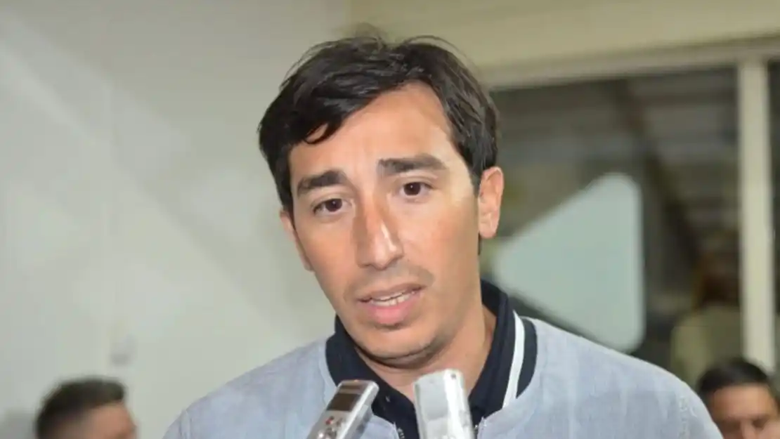 El edil quiere alianza con los libertarios