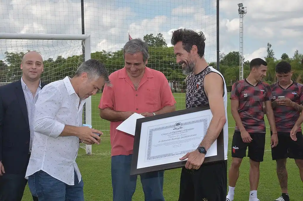 Covid: Leandro Busatto volvió a dar positivo y hay expectativas por su contacto con el plantel de Colón