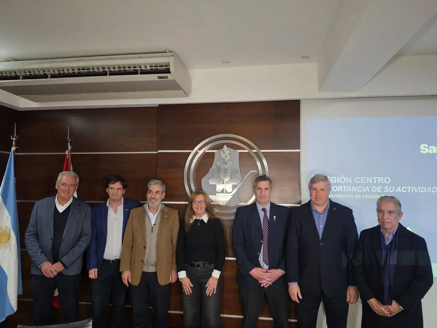 Un informe de la Región Centro sostiene que las provincias reciben menos recursos de los que aportan a la Nación