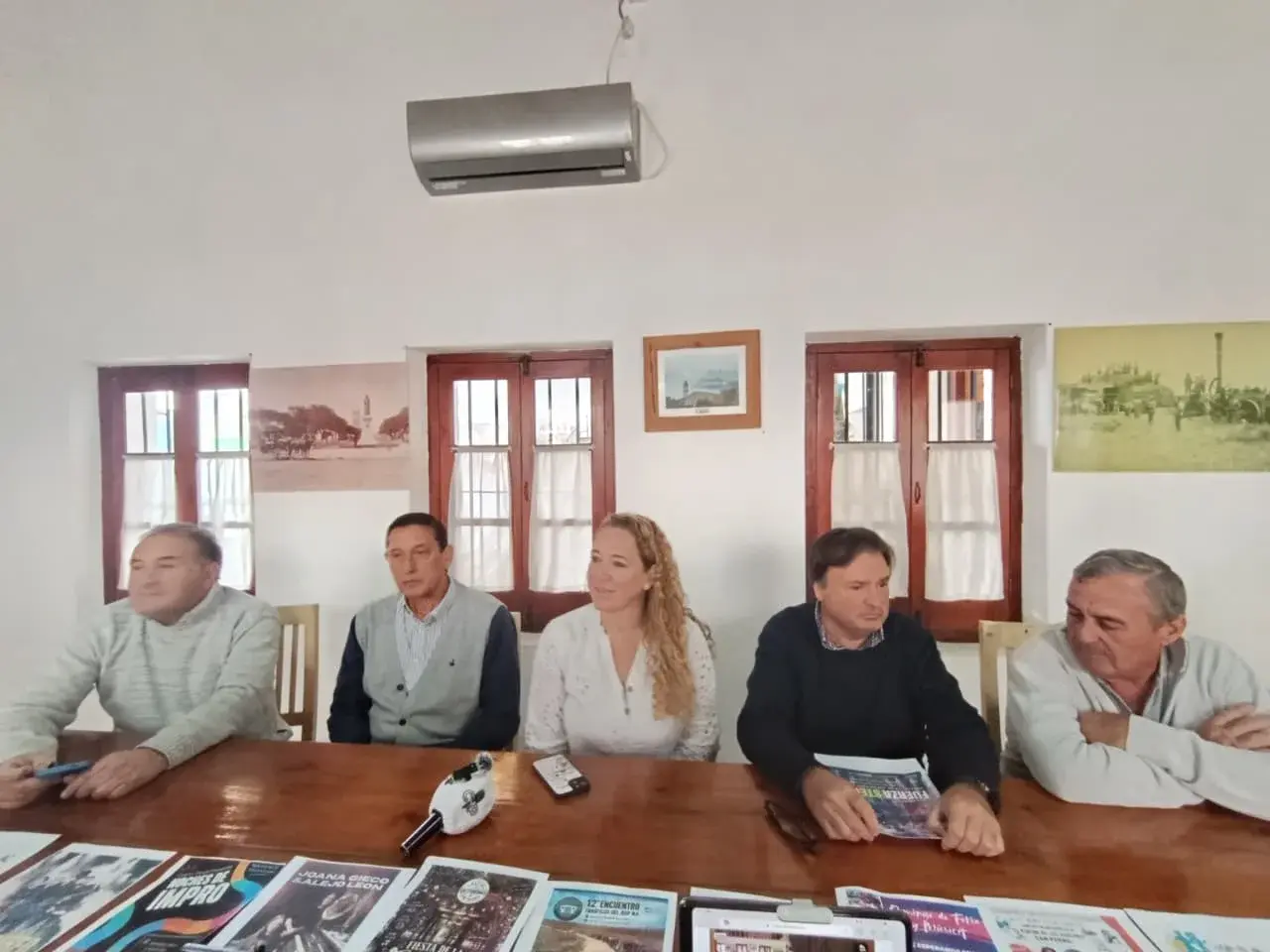 La conferencia tuvo lugar este viernes en la Casona de Turismo. Foto: La Opinión.