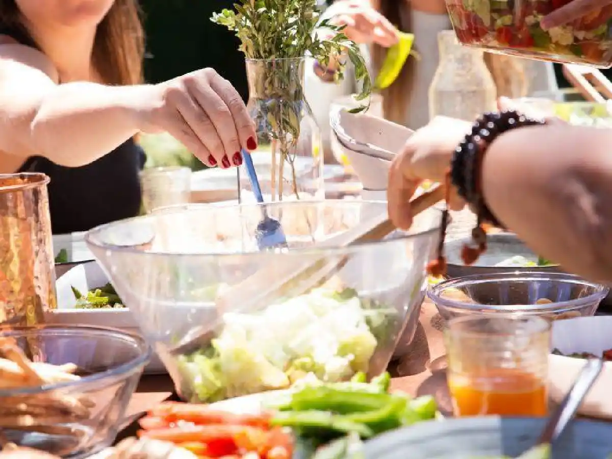 Vuelven las reuniones familiares y reabren bingos y casinos