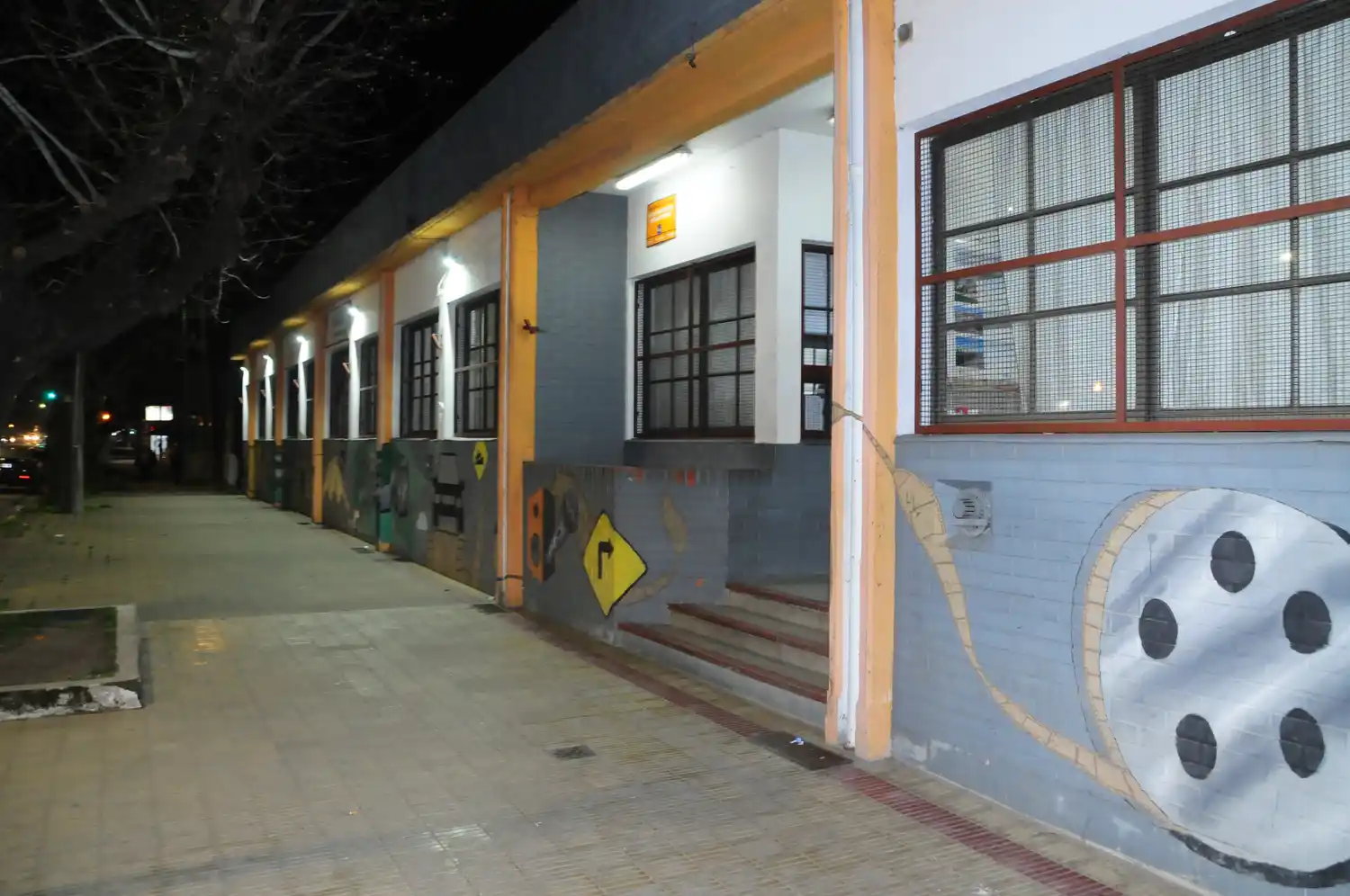 El hecho tuvo lugar este viernes en el edificio de Perón 937.