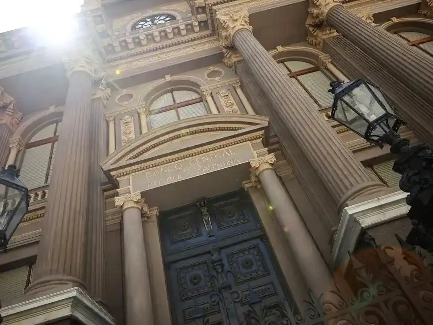 BCRA lanza moneda conmemorativa de Maradona por el Mundial 2026. Foto: Reuters.