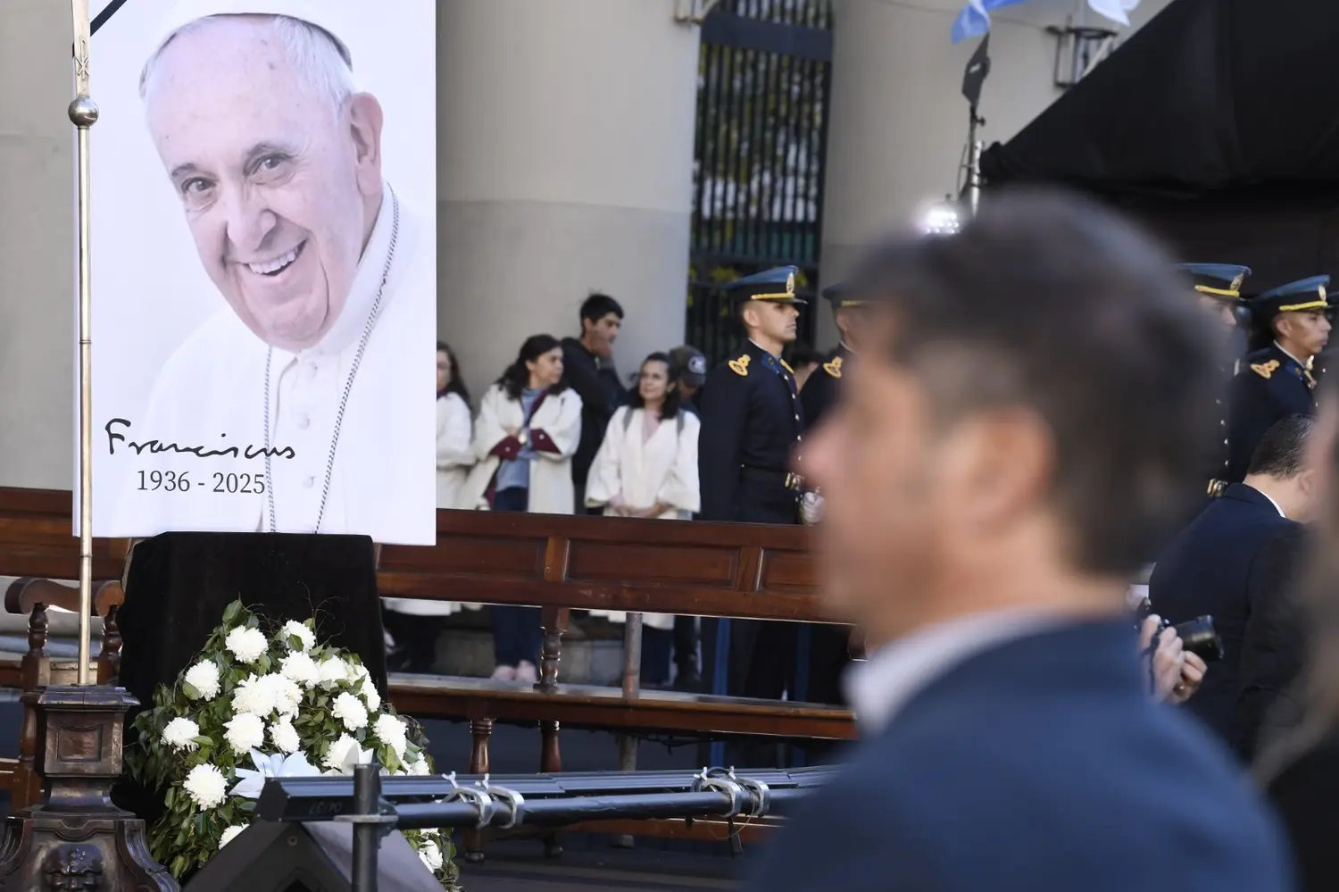 Axel Kicillof en la Catedral Metropolitana de Buenos Aires.