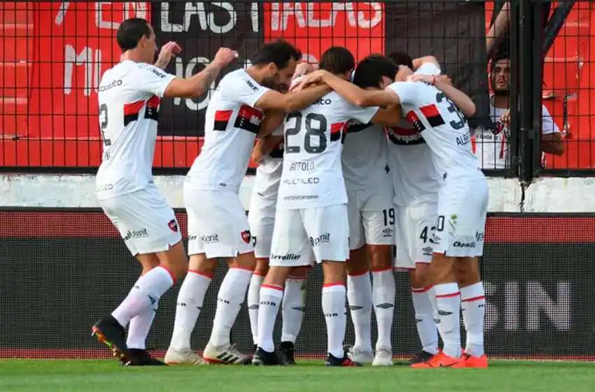 La Lepra, a pura contundencia, pegó el grito en Paraná