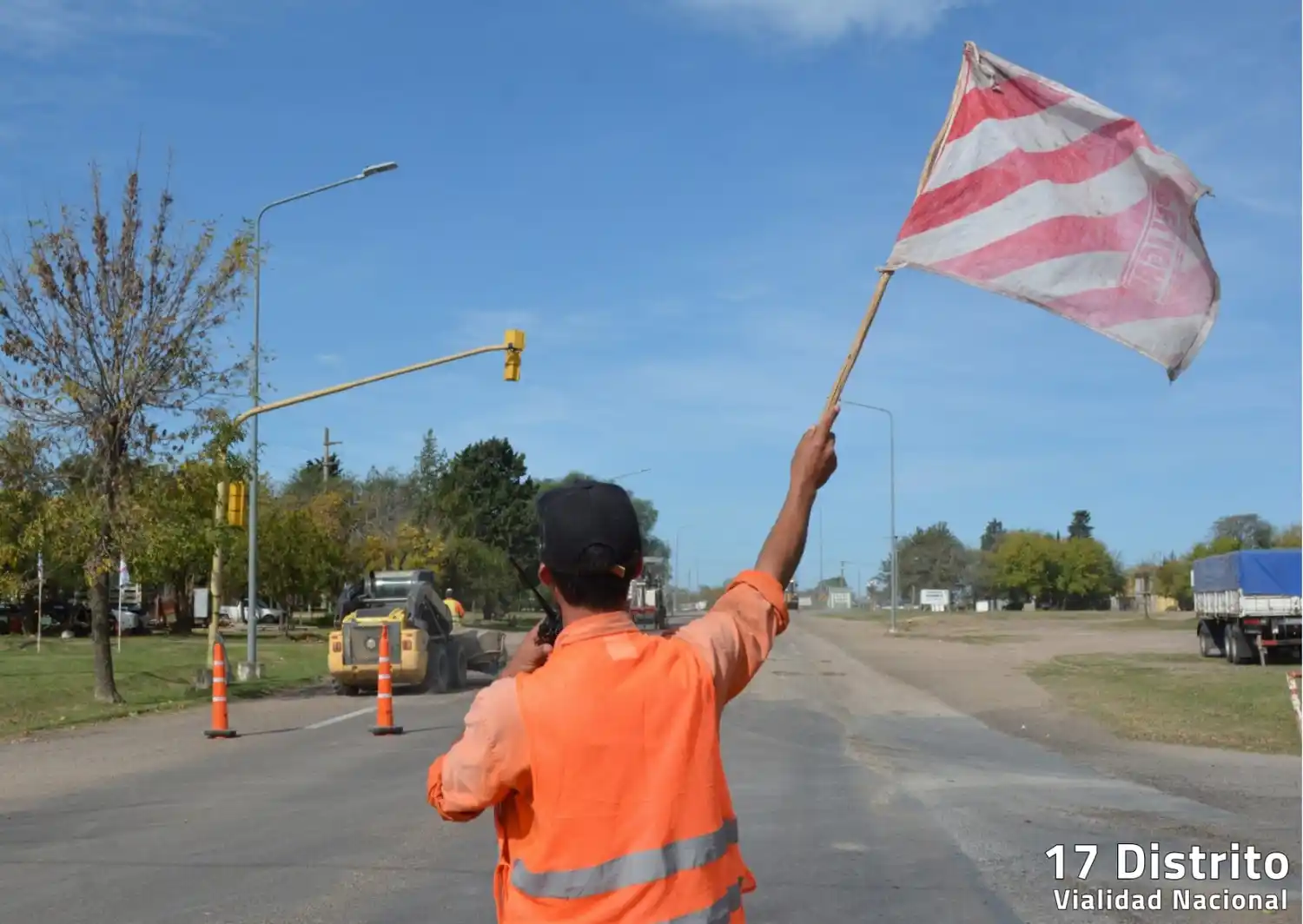 Continúan los trabajos de pavimentación y mantenimiento