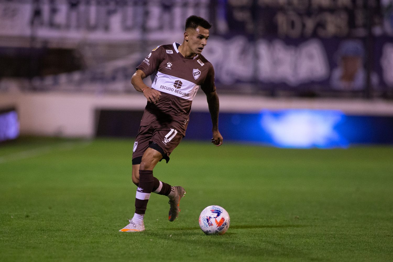 Facundo Russo a préstamo de Platense, llega a Alvarado