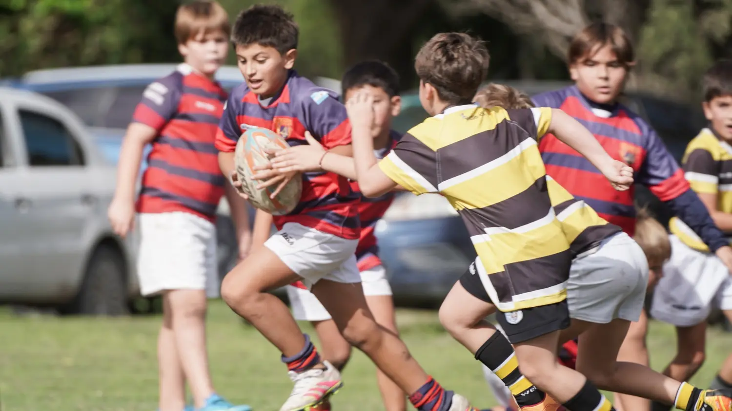 Encuentro de rugby de infantiles del Club Náutico