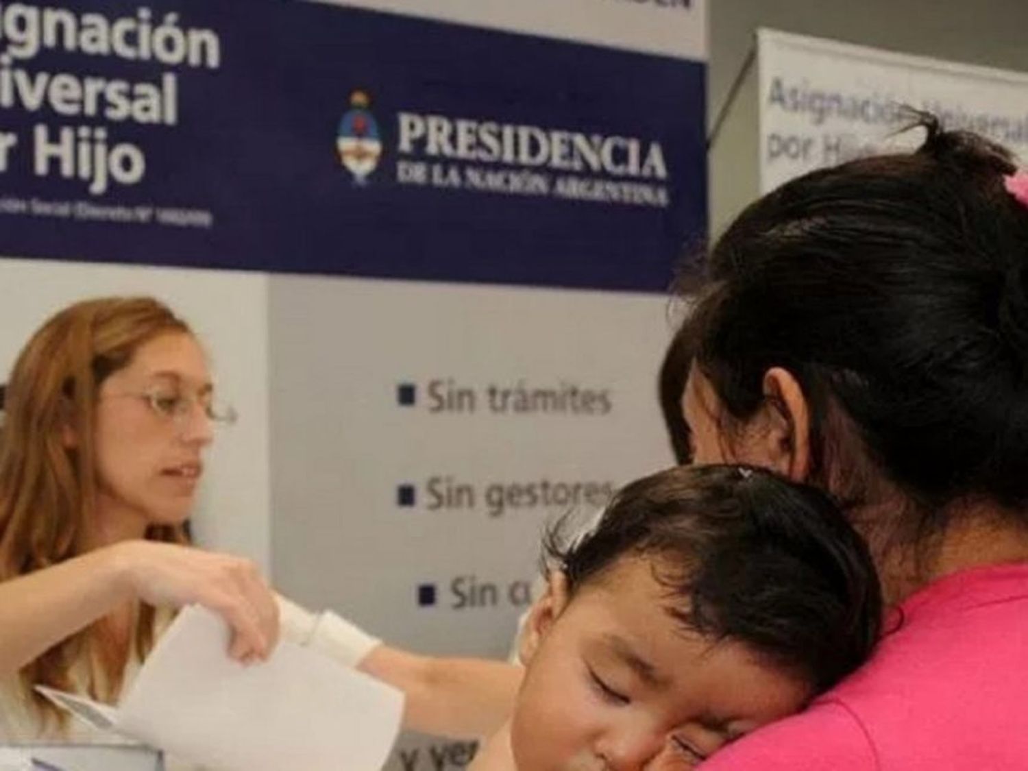 El miércoles comienza a pagarse refuerzo de la AUH de septiembre
