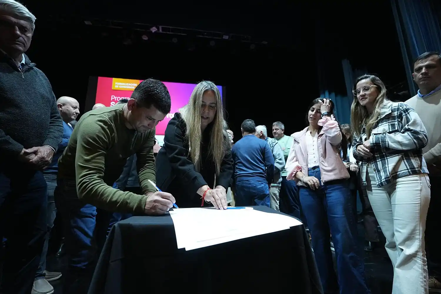 Firma de convenios con gobiernos locales en el marco del Programa de Servicios Locales de Promoción y Protección de Derechos