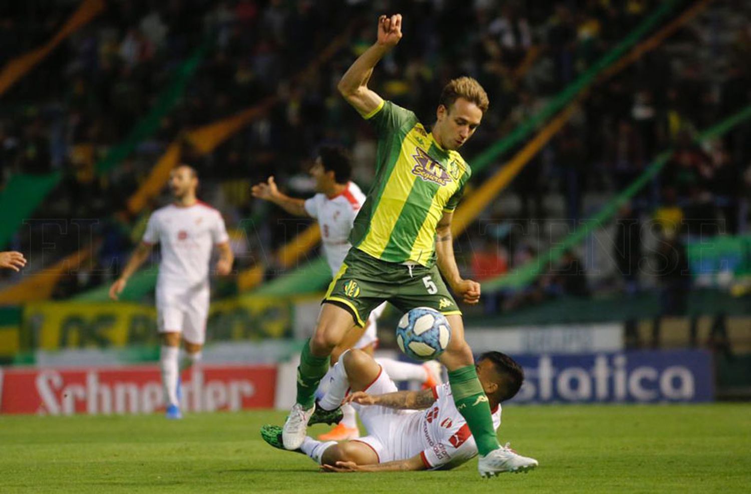 Aldosivi: Gil Romero sufrió un esguince de rodilla 