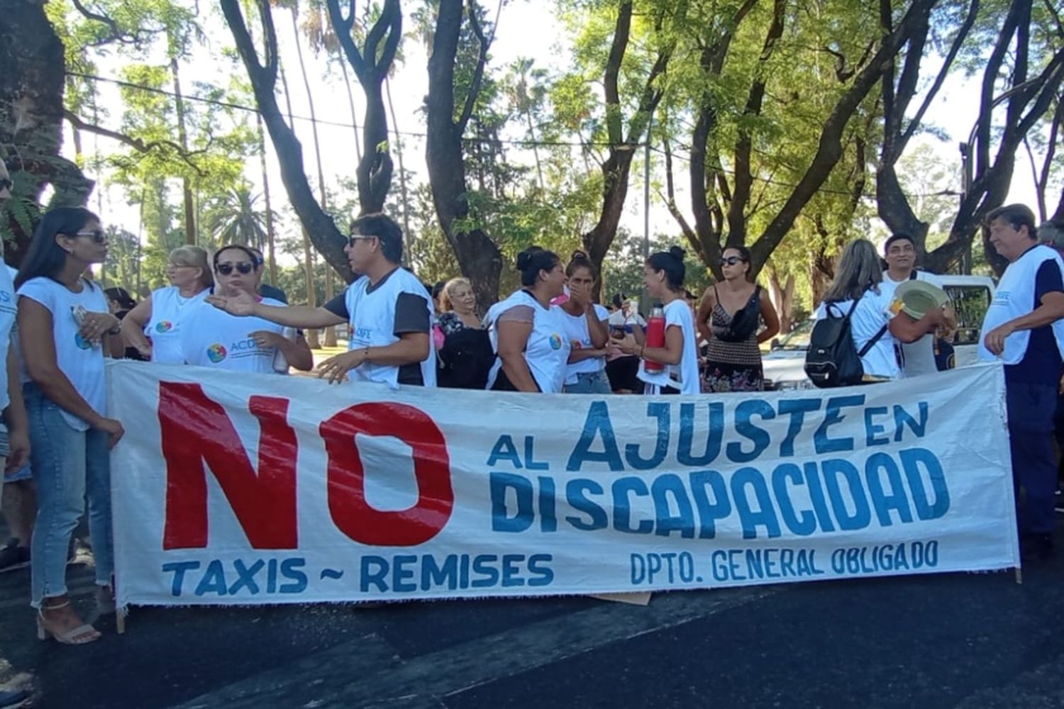 Instituciones y transportistas de personas con discapacidad se manifiestan esta semana en el Monumento