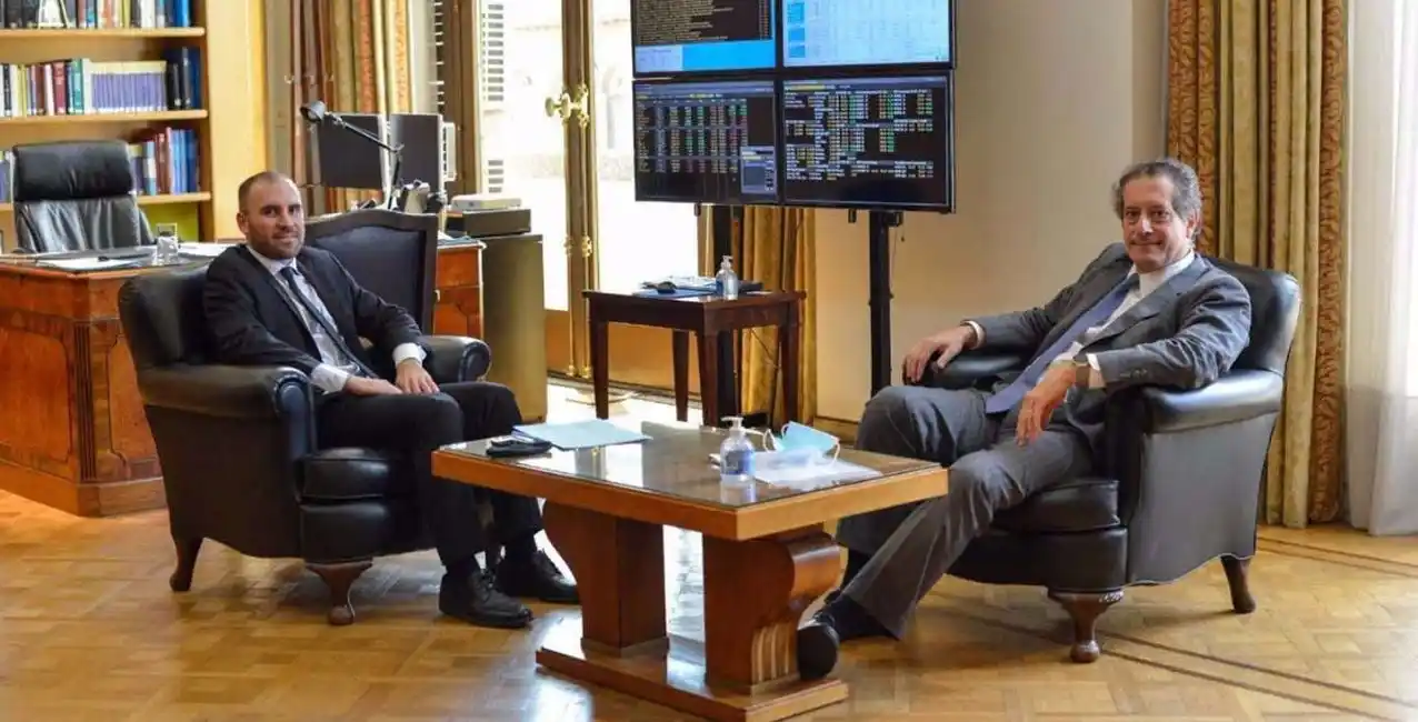 Guiño al FMI: el Banco Central sube la tasa de referencia y la de plazos fijos