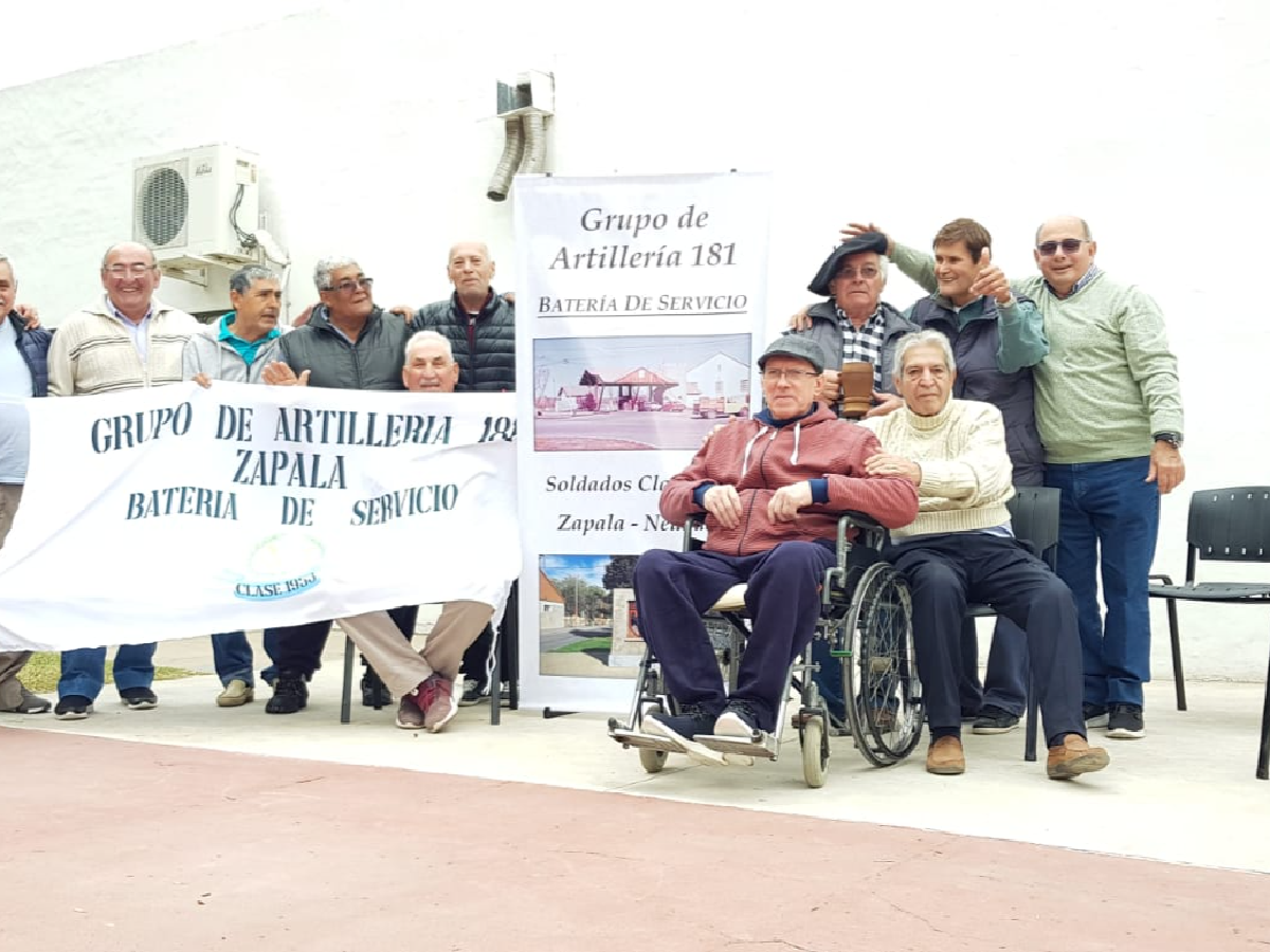 Casi medio siglo después un grupo  de amigos del Servicio Militar  se reunieron en la ciudad