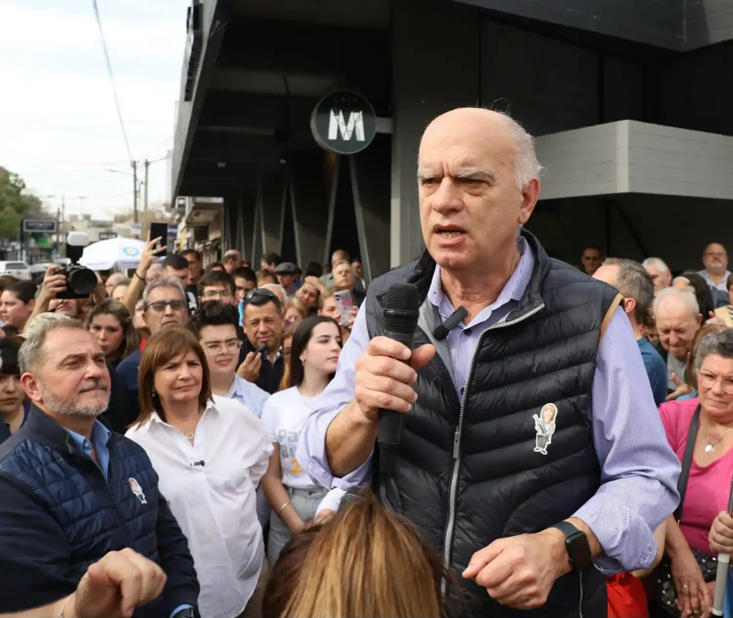 Grindetti pidió a Kicillof que “convoque a los intendentes” a un “comité de crisis” por los saqueos