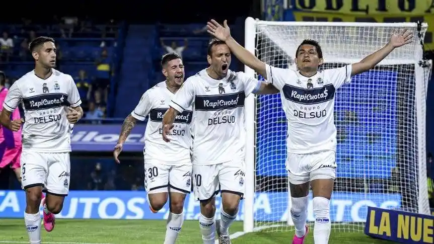 Boca cayó ante Gimnasia y no levanta cabeza en la Liga Profesional