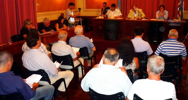 Asamblea de Mayores Contribuyentes para tratar el aumento de tasas