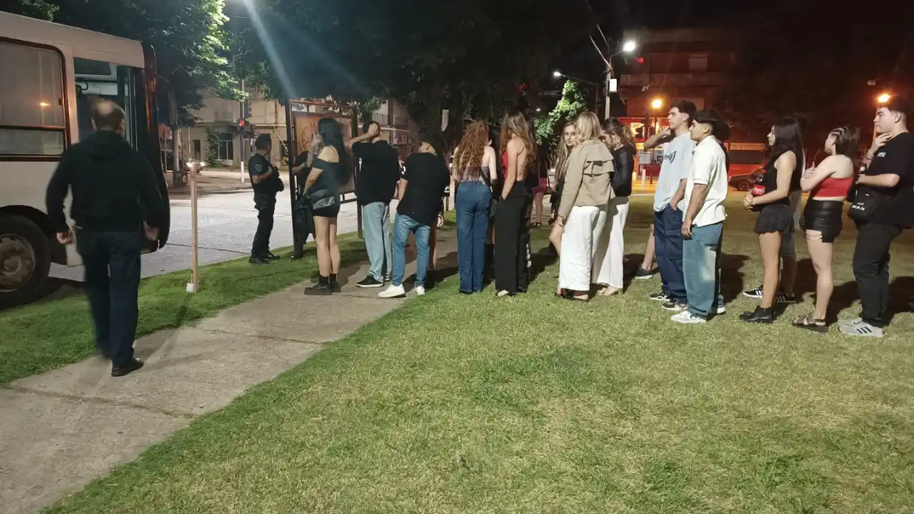 Buen comportamiento de los jóvenes que viajaron a los boliches.