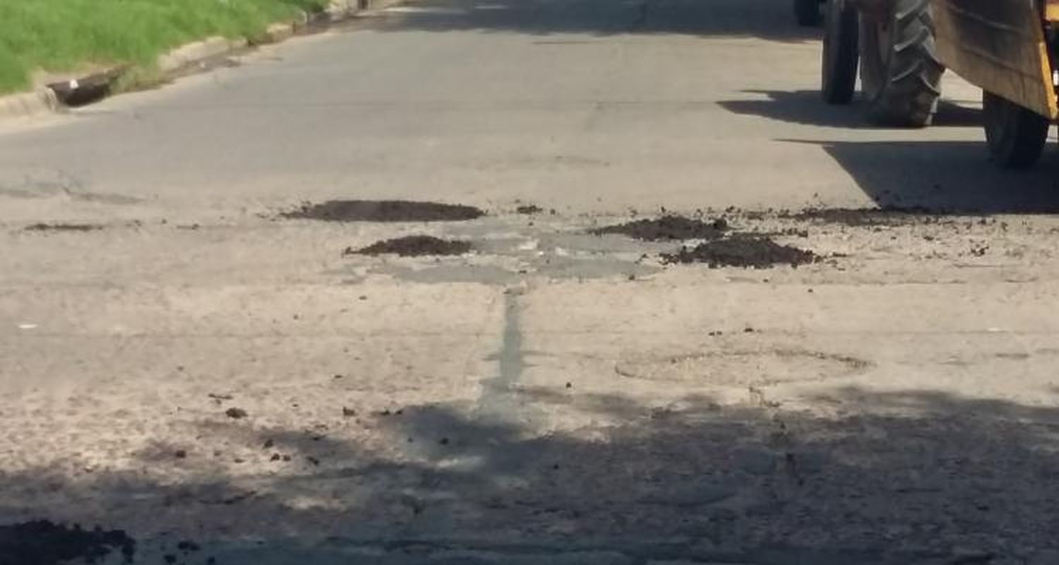Destinan $ 300 mil del Fondo Sojero al bacheo de calles