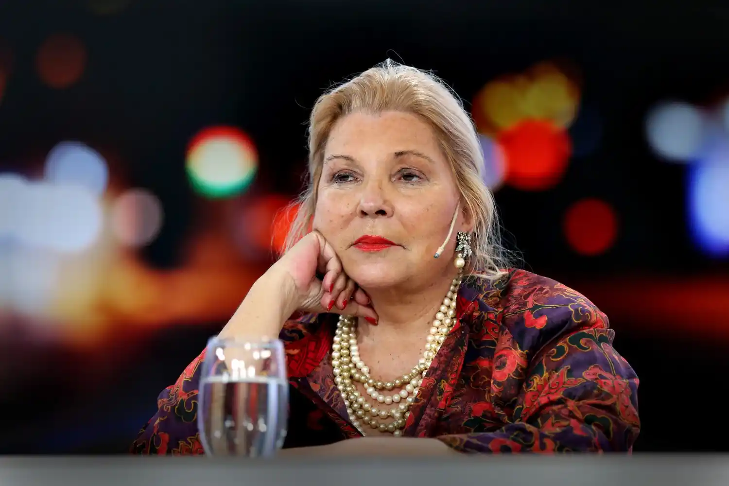 Carrió sostiene que no se pondría la vacuna porque es un negocio de “Cristina y los rusos”