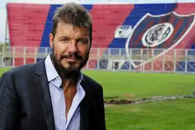  Tinelli pidió un informe por los incidentes entre los jugadores y el DT 